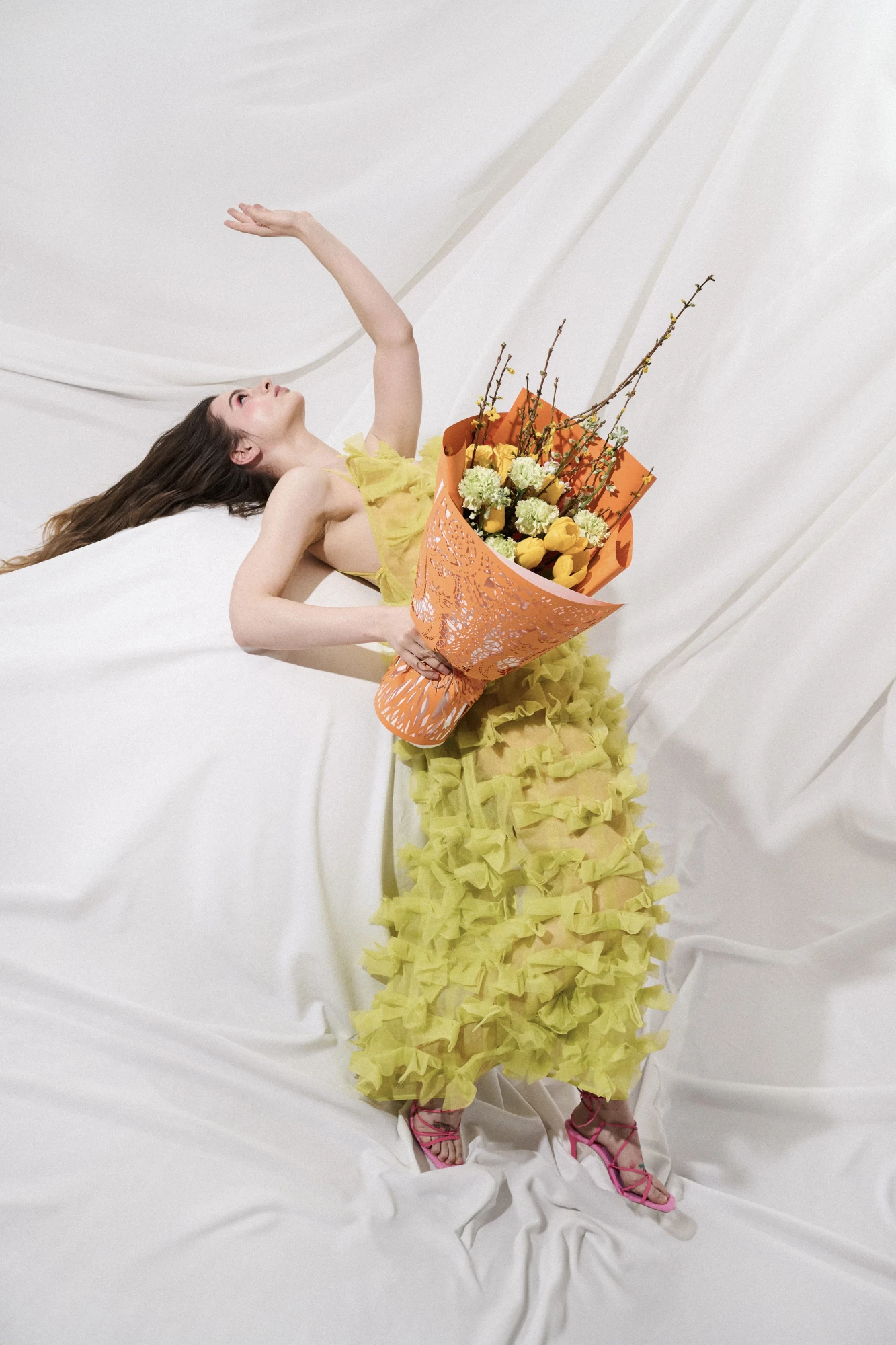Flowerpot та Маріанна Панасюк представили нову серію букетів-витинанок